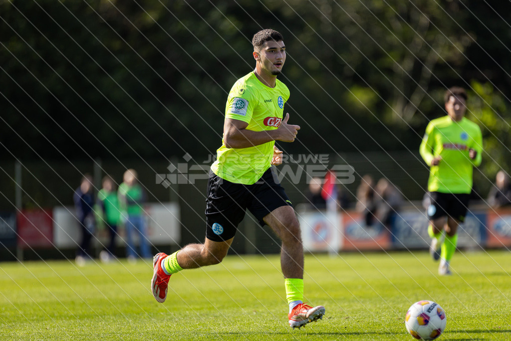 20251003_Picselweb-Fotografie_1R3_1104 | DFB Pokal 2. Runde, JFV A/O/B/H/H - SV Stuttgarter Kickers, Foto: Jörg Struwe - picselweb.de - Realisiert mit Pictrs.com
