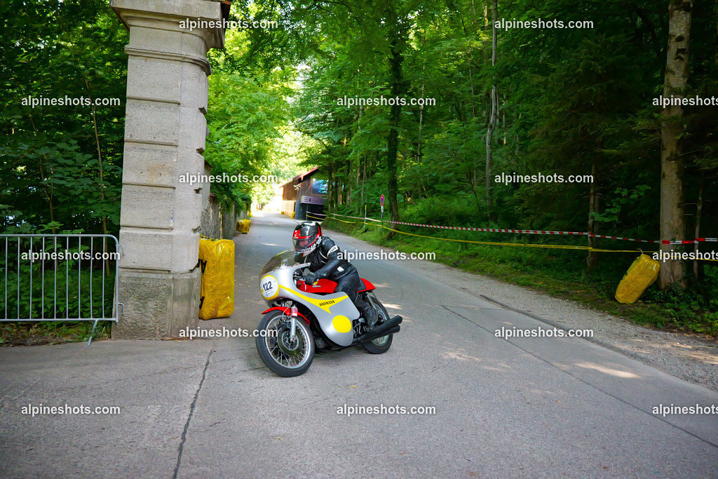P1015060 | Erleben Sie atemberaubende, hochqualitative Fotos Ihrer Fahrt entlang der malerischen Alpenstraßen. Besuchen Sie alpineshots.com, um professionelle Aufnahmen Ihrer unvergesslichen Reise zu finden und zu kaufen - Realisiert mit Pictrs.com