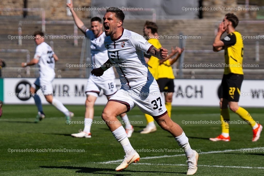 xydr06042501056 | 06.04.2025, xydrx, Fußball, Borussia Dortmund II - FC Ingolstadt 04, 3.Liga, Stadion Rote Erde, Saison 2024 2025: Pascal Testroet (FC Ingolstadt #37) jubelnd, freut sich über sein Tor zum 3:3 DFB regulations prohibit any use of photographs as image sequences and or quasi-video.