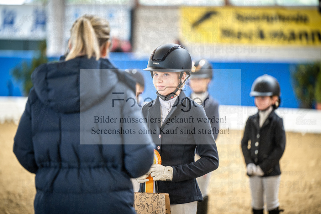 DOS_0009 | Entdecke hochwertige Reitturnierfotos von Foto Oger. Professionell, emotional und authentisch – jetzt Lieblingsmomente im Shop bestellen.Deutschlandweite Turnierfotografie. - Realisiert mit Pictrs.com