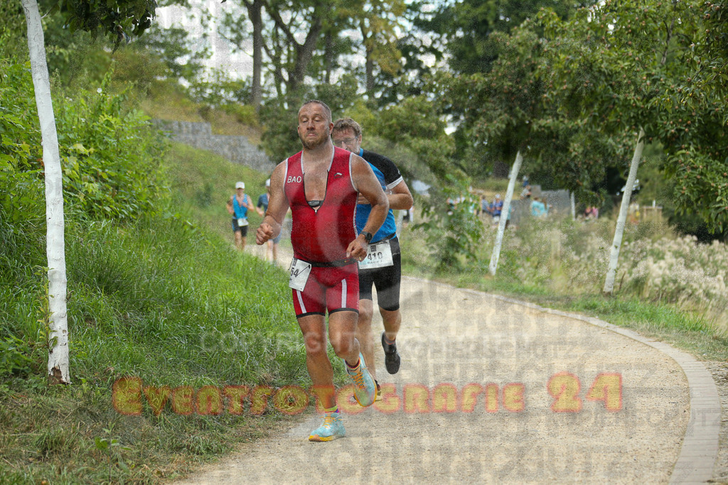 250824_1358_EX1_4446 | Sportfotografie im Rhein-Sieg Kreis, Köln, Bonn, NRW, Rheinland Pfalz, Hessen, etc. Unser Tätigkeitsfeld umfasst den Laufsport vom Volkslauf über den Marathon, Duathlon, Triathon bis zum Ultralauf wie Kölnpfad Ultra oder Schindertrail.