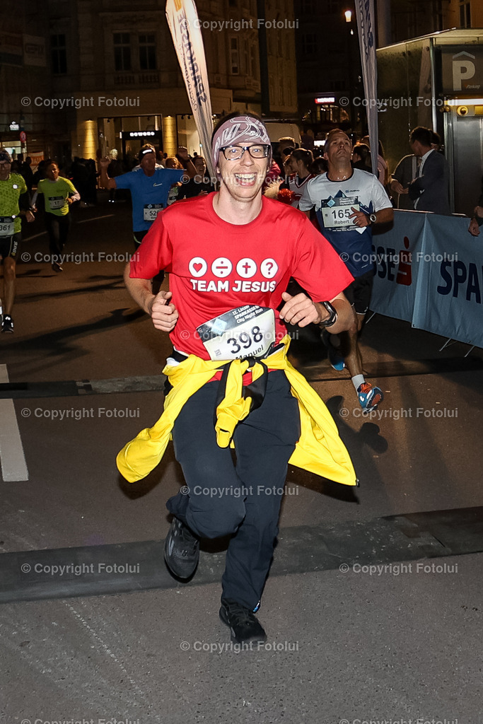 A-BINDER_20220922_0083 | LINZ,  AUSTRIA,22.Sept. 2022 - Night Run, Image shows Night Run.
Photo: Sportmediapics.com/ Manfred Binder