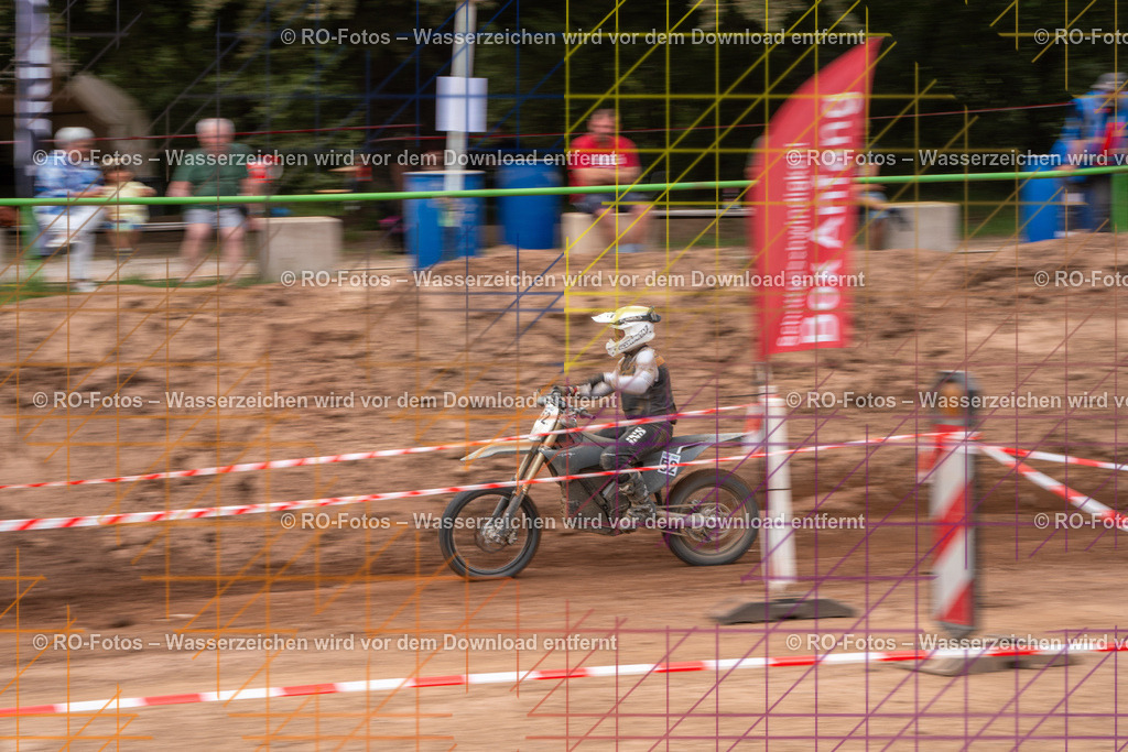 Niederwürzbach 4 Lauf-1766 | Sportfotografie von RO-Fotos: Motorsport, Motocross, Enduro, Laufveranstaltungen und Triathlon. Professionelle Fotos von Sportlern und Events. - Realisiert mit Pictrs.com