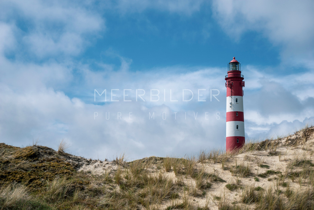 Leuchtturm Amrum I // Nordsee | Gestalten Sie Ihr Zuhause mit einzigartigen Bildern von Ostsee u. Nordsee – als Leinwandbild, Acryl, Alu-Dibond oder FineArt Hahnemühle, individuell anpassbar.