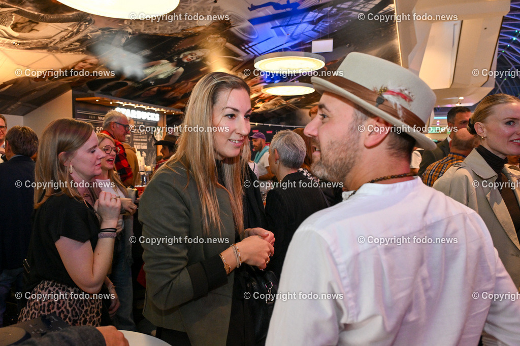 Lassts mas sche griassn_ 2 Tagesbart_ 31.10.2024-96 | bilder, linz, oberösterreich, österreich, europa, photo, foto, tiere, hunde, landwirtschaft, landschaft, politik, wirtschaft, wissenschaft, industrie, verkehr, medizin, society, fodo.news