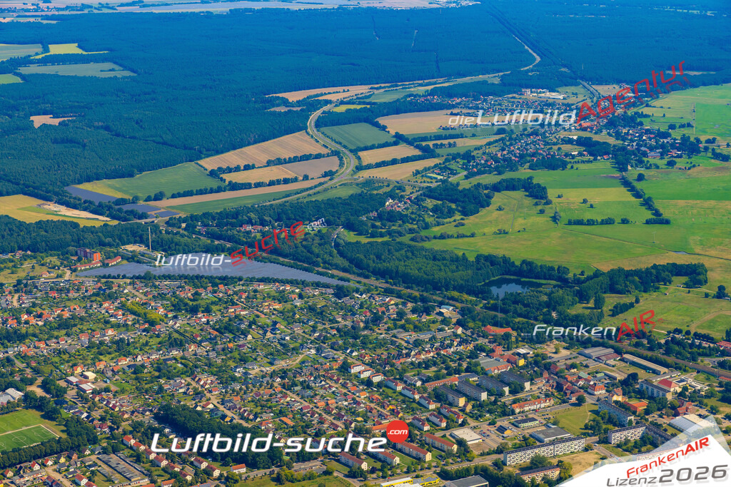 Pv Anlage Wittenberge Bild- Das Luftbild wurde 2025 vom UL-Flugzeug heraus erstellt ( keine Drohne bzw. Drohnenaufnahme ) - Hochauflösende Luftaufnahme -Nicht vergleichbar mit Google Maps oder Satelittenbilder- Die Geschenkidee !Mit Lizenz und Bildrechte bestellbar - CC