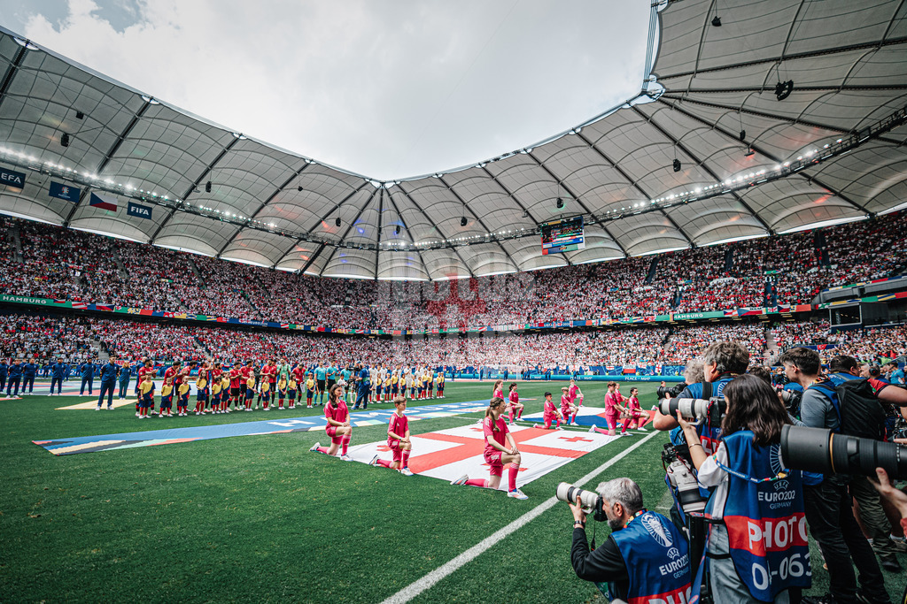Fußball | Herren | UEFA-Fußball-Europameisterschaft 2024 | Gruppe F | Georgien vs. Tschechien | 22.06.2024 | Das volle Volksparkstadion