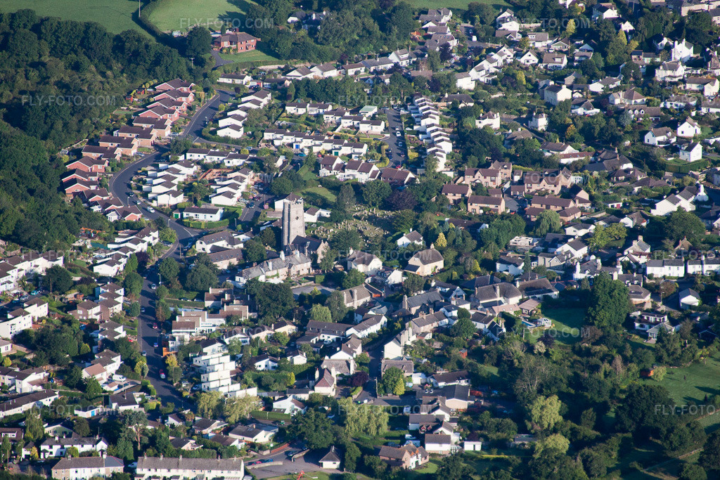 Aerial view: View of the town in Kingskerswell in the state England, Great Britain. – Photo: IMG_19715.jpg taken on 07/25/2009 by Werner Riehm/FLY-FOTO.com – Resolution of the original: 4752 x 3168 px