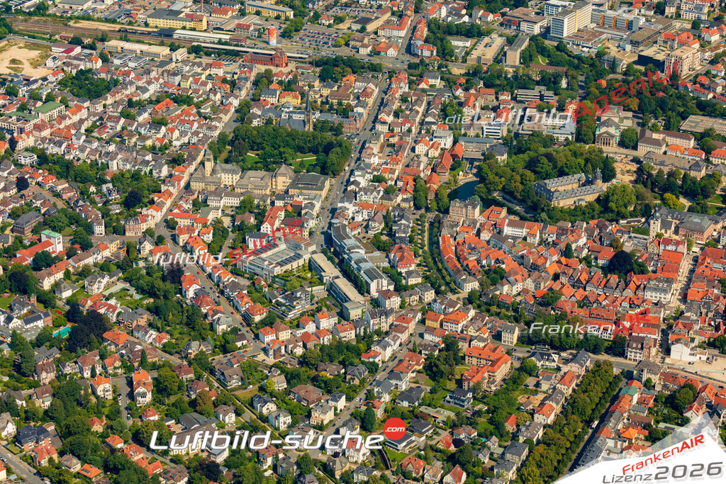 Luftbild Detmold - Die Luftaufnahme wurde 2025 vom UL-Flugzeug heraus erstellt ( keine Drohne ) - Hochauflösende Luftaufnahme - für professionelle Ausdrucke geeignet. Die Geschenkidee !Hier alle&nbsp;Infos zur Lizenzierung der LuftaufnahmeWir fliegen auch dieses Jahr wieder in Ihre Region um Luftbilder zu erstellen.- Luftbild anfragen