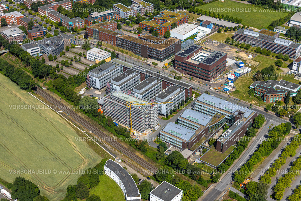 Dortmund240700549 | Luftbild, TU Technische Universität Dortmund TZDO Technologiezentrum Dortmund, BMZ 2 BioMedizinZentrum Dortmund, Max-Planck-Institut für molekulare Physiologie, Baustelle mit Neubau für das ForÂ­schungsÂ­zenÂ­trum CALEDO, Otto-Hahn-Straße, Eichlinghofen, Dortmund, Ruhrgebiet, Nordrhein-Westfalen, Deutschland