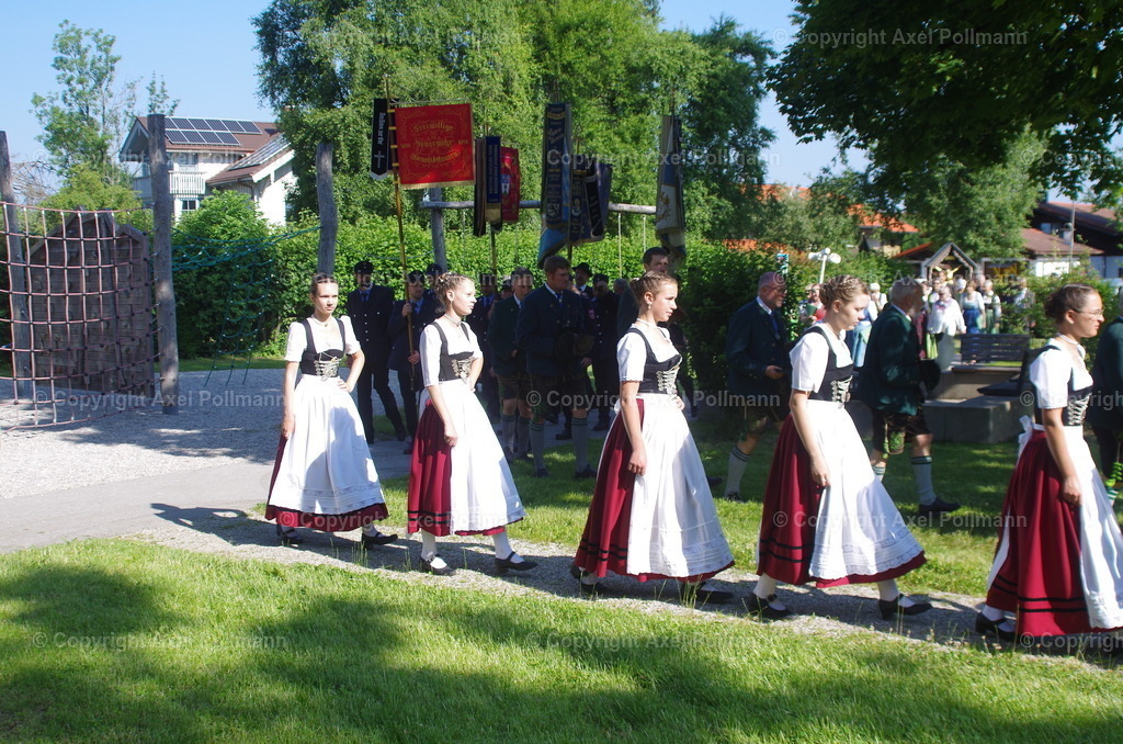 IMGP2873 | fotografiert von Axel PollmannLeonhardi Wallfahrt Benediktbeuern und Murnau, Fronleichnam, Fasching, Landschaft im Loisachtal und Benediktbeuern  - Realisiert mit Pictrs.com