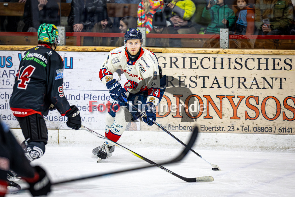 Peißenberg MINERS gegen VfE Ulm/Neu-Ulm DEVILS | Eishockey Bayernliga 2025/26 Vorrunde 24. Spieltag, Peißenberg MINERS gegen VfE Ulm/Neu-Ulm DEVILS, 20260104,Dominik SYNEK (VfE Ulm/Neu-Ulm DEVILS 14) in Aktion,2026-01-04 in Peißenberg (flatbuy Arena Peißenberg), Dominik SYNEK (VfE Ulm/Neu-Ulm DEVILS 14)Copyright: WolfgangxLindner www.foto-lindner.de