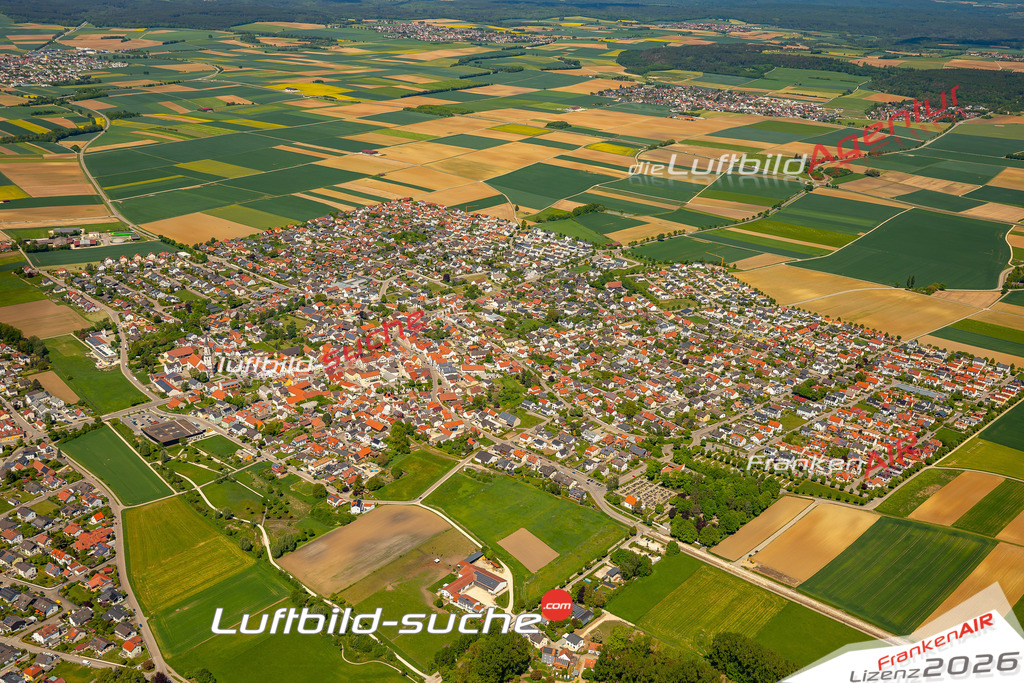 Luftaufnahme von Gaimersheim - Die Luftaufnahme wurde 2025 vom UL-Flugzeug heraus erstellt ( keine Drohne ) - Hochauflösende Luftaufnahme - für professionelle Ausdrucke geeignet. Die Geschenkidee !Mit Lizenz und Bildrechte bestellbar