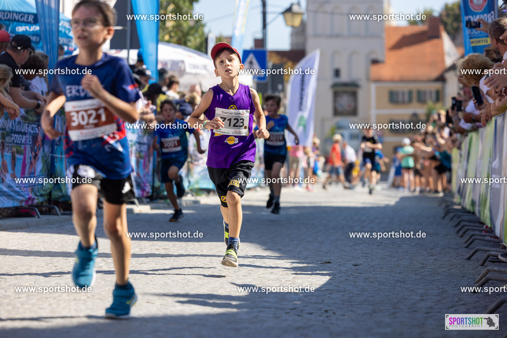 VJ__3192 | Stadtlauf Erding 2025 #stadtlauferding #erdingstadtlauf #stadtlauf_erding #laufmotivation #trisporterding #yourpictrs #sportshot_your_pictrs