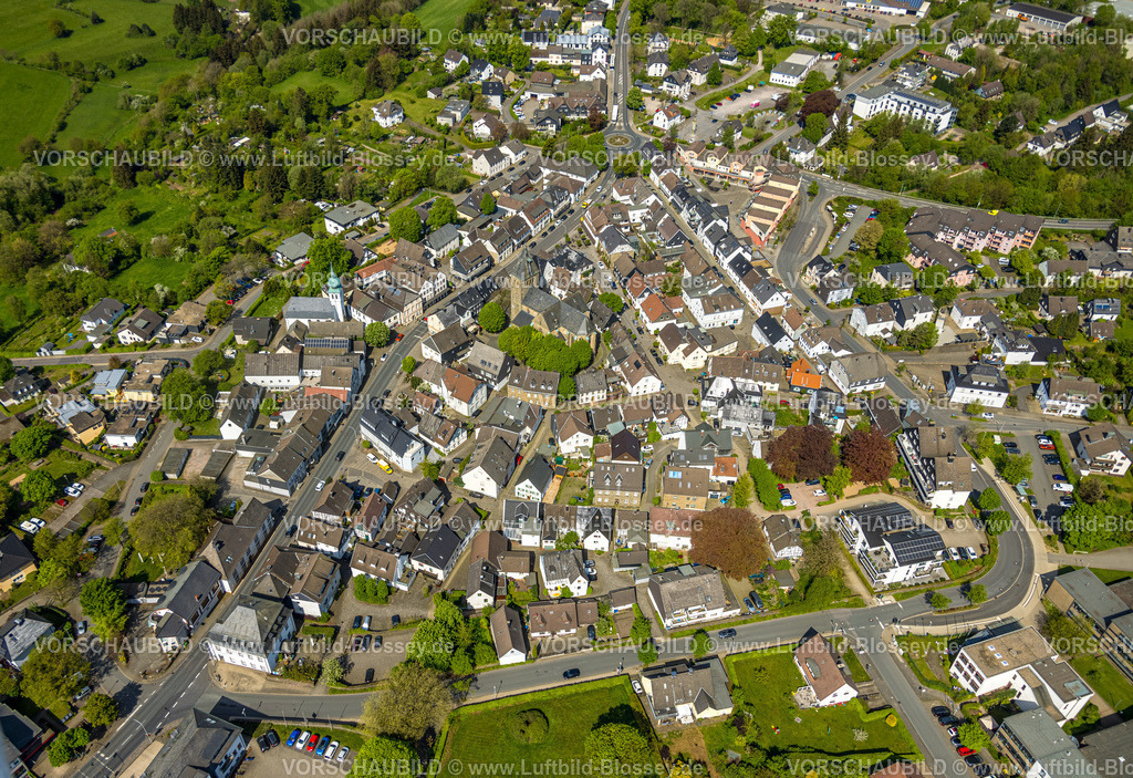 Breckerfeld240504798 | Luftbild, Innenstadtansicht Wohngebiet Westring und Ostring, evang. Jacobus-Kirche und St. Jacobus Kirche, Breckerfeld, Ruhrgebiet, Nordrhein-Westfalen, Deutschland