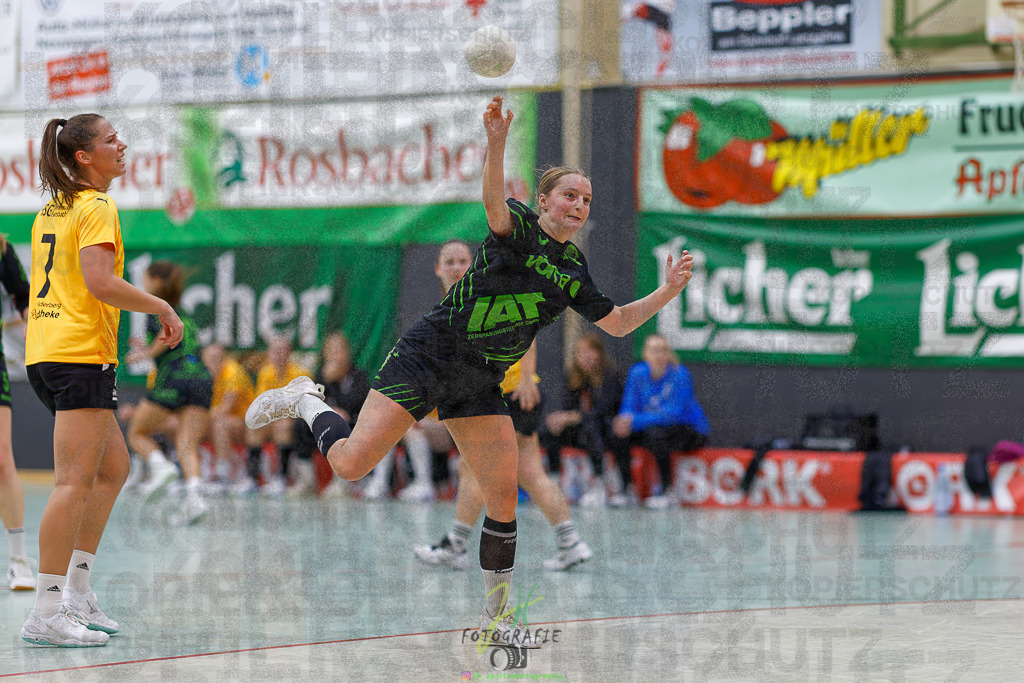 Frauen Oberliga Mitte (HHV); HSG Kleenheim/Langgöns II - HSG Eibelshausen/Ewersbach | Frauen Oberliga Mitte (HHV); HSG Kleenheim/Langgöns II - HSG Eibelshausen/Ewersbach am 01.11.2025 in Oberkleen (Weidig-Halle)Photo © 2025 - Jörg Heinrich - Realisiert mit Pictrs.com