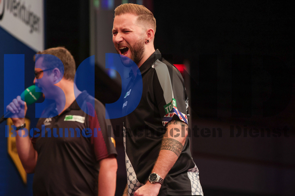  29.10.2023 - 
 | Sebastian Sendlak / Bochumer Nachrichtendienst (BOND) - PDC European Darts Championship: Viertelfinale {Persons shown} - Realisiert mit Pictrs.com