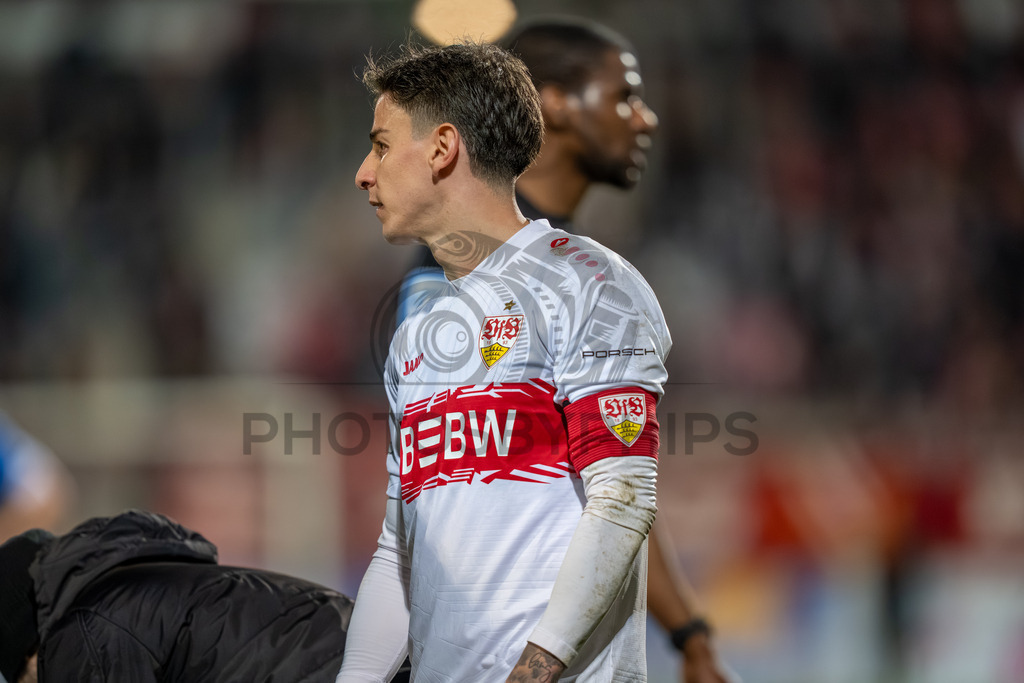 VfB Stuttgart II vs. FC Energie Cottbus, Fussball, 3.Liga, 27. Spieltag, Saison 2025/2026, 03.03.2026 | Nicolas Sessa (VfB Stuttgart II, #10),VfB Stuttgart II vs. FC Energie Cottbus, Fussball, 3.Liga, 27. Spieltag, Saison 2025/2026, 03.03.2026Foto: photosbyphips/Philip Ziegler