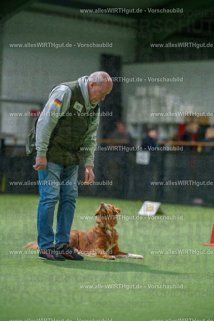 7R504333 | Professionelle Tierfotografie in Mönchengladbach von Daniel Wirth (allesWIRTHgut). Liebevolle & natürliche Bilder von Hunden & Katzen für unvergessliche Erinnerungen.