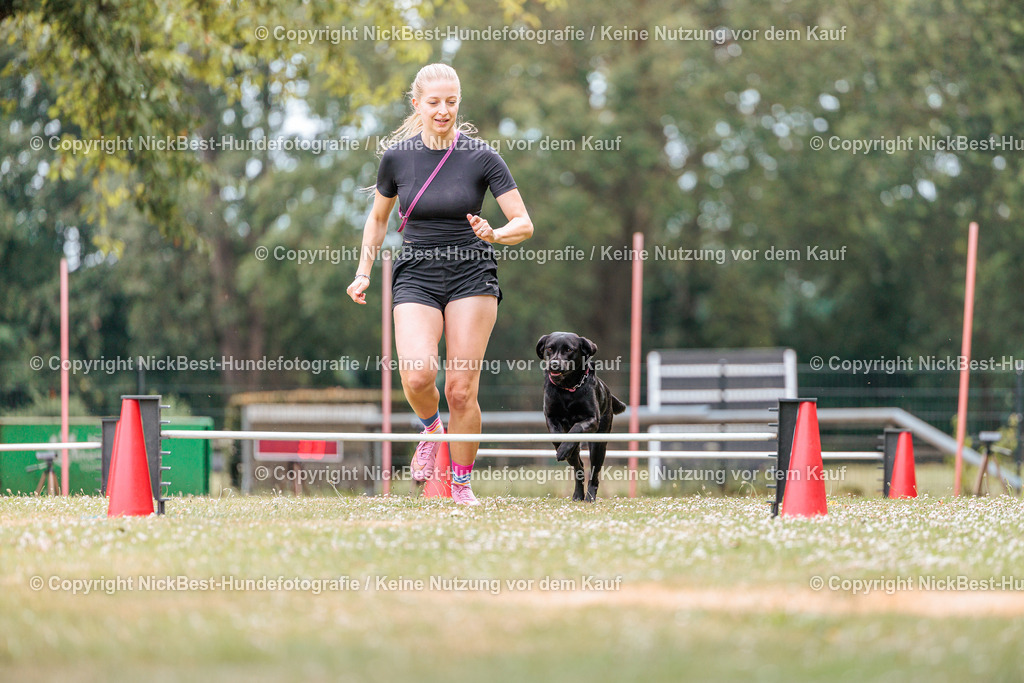 THS-Quakenbrück-2026-Nickbest-Hundefotografie-3441 | Dein Hund! Dein Moment! Deine Erinnerungen! Hundefotografie in Bremen Blumenthal. Ich fange die besonderen Momente deines Vierbeiners ein – ob Indoor mit Blitzanlage oder in der freien Natur. Sicher dir dein Moment und dein Termin für eure Erinnerungen.