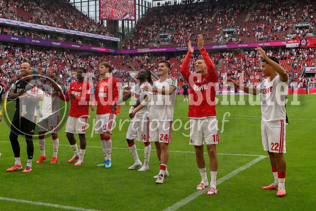 29.08.2026, GER, Fussball, Herren, Bundesliga , 1. Bundesliga, Saison 2026/2027, 1. FC Köln - TSG 1899 Hoffenheim | 1. FC Köln Schlussjubel, jubelt nach dem Sieg