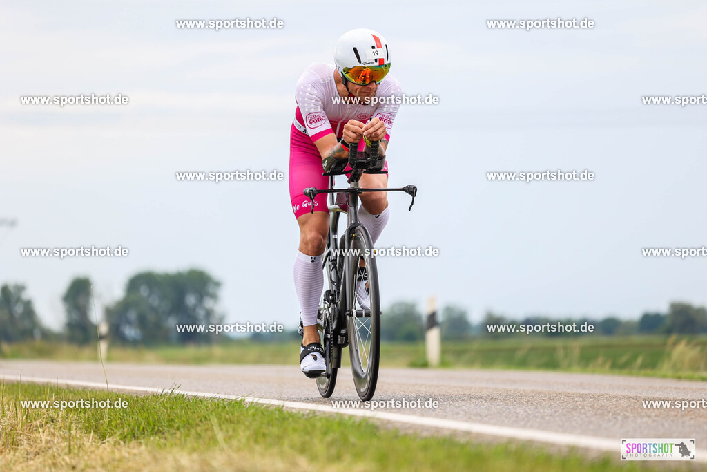 BR8A5779 | Stadttriathlon Erding 2025. #yourpictrs #sportshot_your_pictrs @Sportshotphotography #stadttriathlonerding Copyright: www.sportshot.de