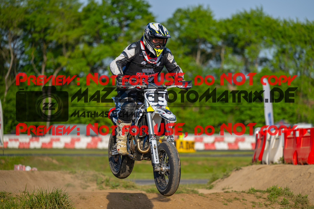 MaZZes-Fotomatrix-20260510-75663 | S5