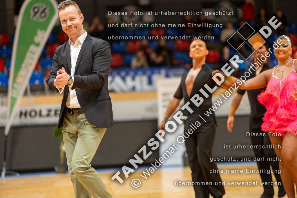 20260328-00009 | Hier finden Sie Tanz Bilder vom Latein und Standard Formationen tanzen. Sportbilder vom Tanzsport. Schöne Fotos und von Weltmeisterschaft, Europameisterschaft, Bundesliga, Regionalliga, Oberliga und Landesliga sowie von GOC Stuttgart, DanceComp, WM Bremen