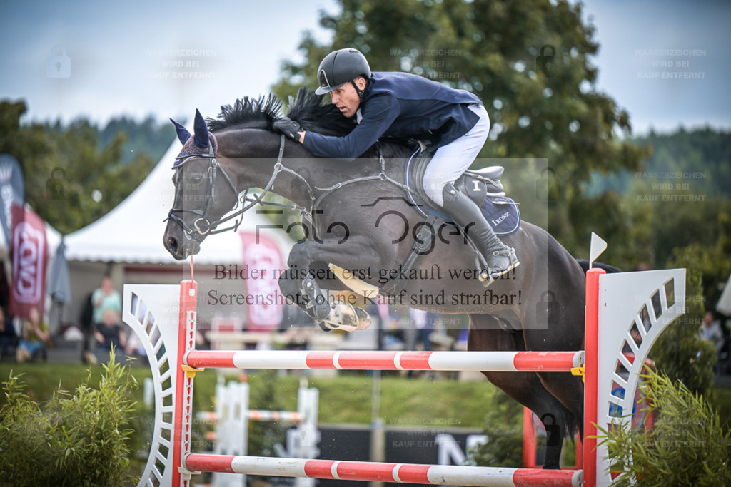 DOS_1735 | Entdecke hochwertige Reitturnierfotos von Foto Oger. Professionell, emotional und authentisch – jetzt Lieblingsmomente im Shop bestellen. - Realisiert mit Pictrs.com