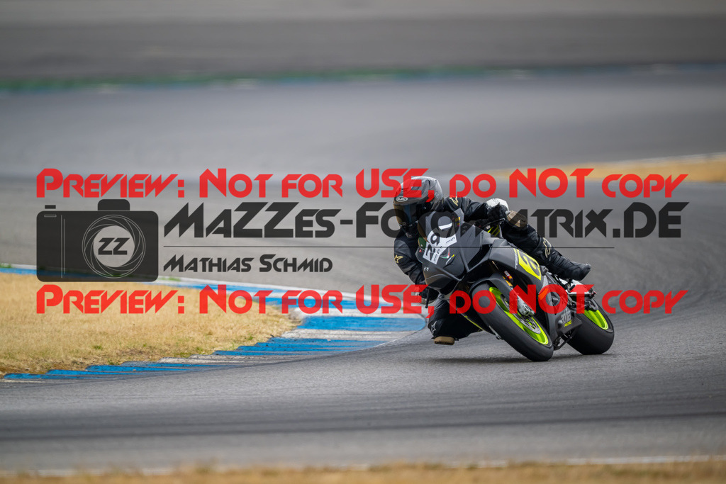 MaZZes-Fotomatrix-20260809-580285 | R1