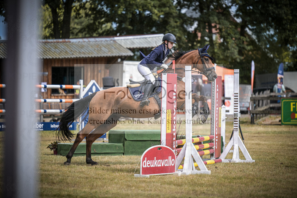DOS_0712 | Entdecke hochwertige Reitturnierfotos von Foto Oger. Professionell, emotional und authentisch – jetzt Lieblingsmomente im Shop bestellen.Deutschlandweite Turnierfotografie. - Realisiert mit Pictrs.com