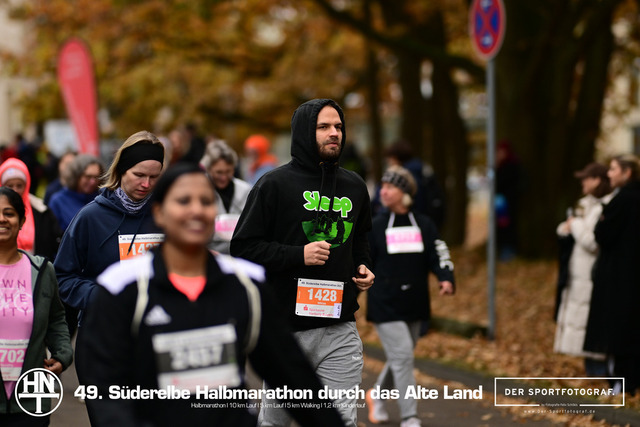 Süderelbe Halbmarathon 2025 I 09.11.2025 I Fotograf_DerSportfotograf.I 00506 | Der Sportfotograf. - Realisiert mit Pictrs.com