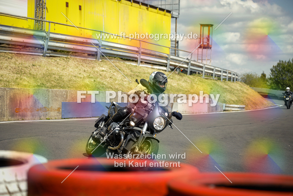 OBK_Mai_Martina_Markus-11184 | Hier findet Ihr Bilder von Touristenfahrten auf der Nürburgring Nordschleife oder von anderen Veranstaltungen die ich besucht habe. Viel Spass beim Durch Schauen 