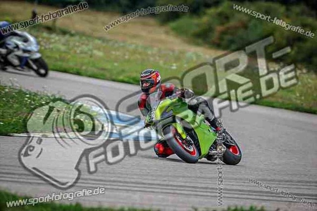 pubi2682 | Professionelle Fotos von Sportveranstaltungen, aber auch Hochzeiten und anderen Events. - Realisiert mit Pictrs.com