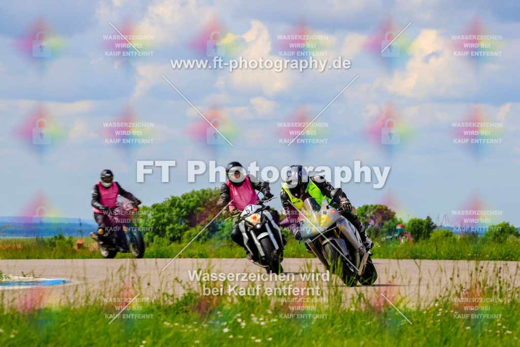 MotoTeam-0765 | Hier findet Ihr Bilder von Touristenfahrten auf der Nürburgring Nordschleife oder von anderen Veranstaltungen die ich besucht habe. Viel Spass beim Durch Schauen 