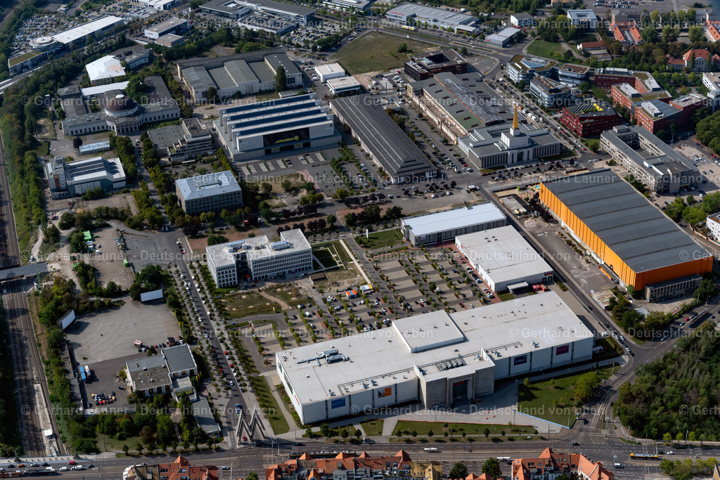 4039362 | LEIPZIG 14.09.2020 Gebäude des Einrichtungshaus - Möbelmarkt " Porta " an der Straße Alte Messe im Ortsteil Zentrum-Südost in Leipzig im Bundesland Sachsen, Deutschland. Weiterführende Informationen bei: porta Möbel OnlineShop GmbH &amp; Co.KG. // Building of the furniture store "Porta" on the street Alte Messe in the district Zentrum-Suedost in Leipzig in the state Saxony, Germany. Further information at: porta Moebel OnlineShop GmbH &amp; Co.KG. Foto: Gerhard Launer