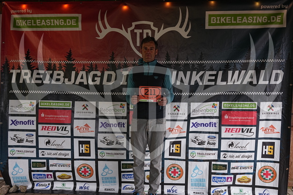 A1_09459 | Fotogalerie der Treibjagd im Dunkelwald - Dein MTB Etappenrennen im Erzgebirge - Realisiert mit Pictrs.com