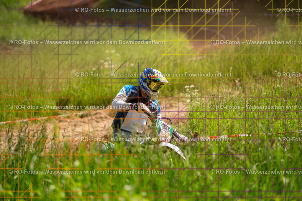 Wolfshausen 4 Lauf -1471 | Sportfotografie von RO-Fotos: Motorsport, Motocross, Enduro, Laufveranstaltungen und Triathlon. Professionelle Fotos von Sportlern und Events. - Realisiert mit Pictrs.com