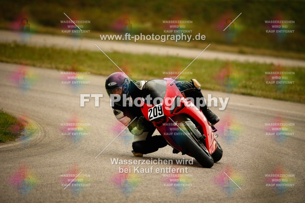 _MOT8219 | Hier findet Ihr Bilder von Touristenfahrten auf der Nürburgring Nordschleife oder von anderen Veranstaltungen die ich besucht habe. Viel Spass beim Durch Schauen 