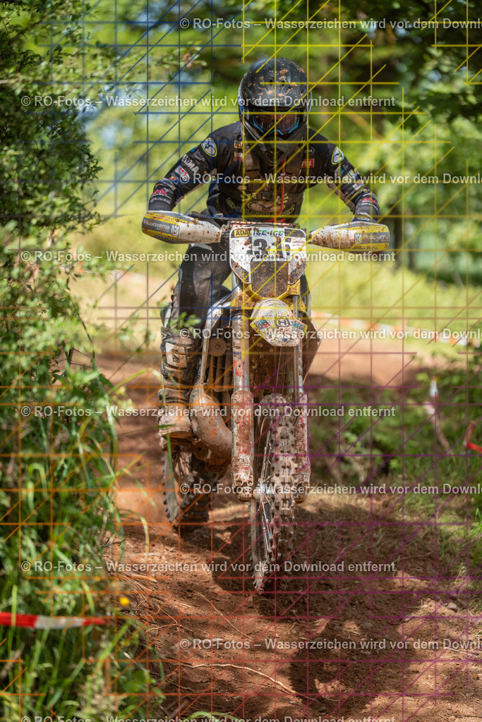Wolfshausen 5 Lauf -689 | Sportfotografie von RO-Fotos: Motorsport, Motocross, Enduro, Laufveranstaltungen und Triathlon. Professionelle Fotos von Sportlern und Events. - Realisiert mit Pictrs.com