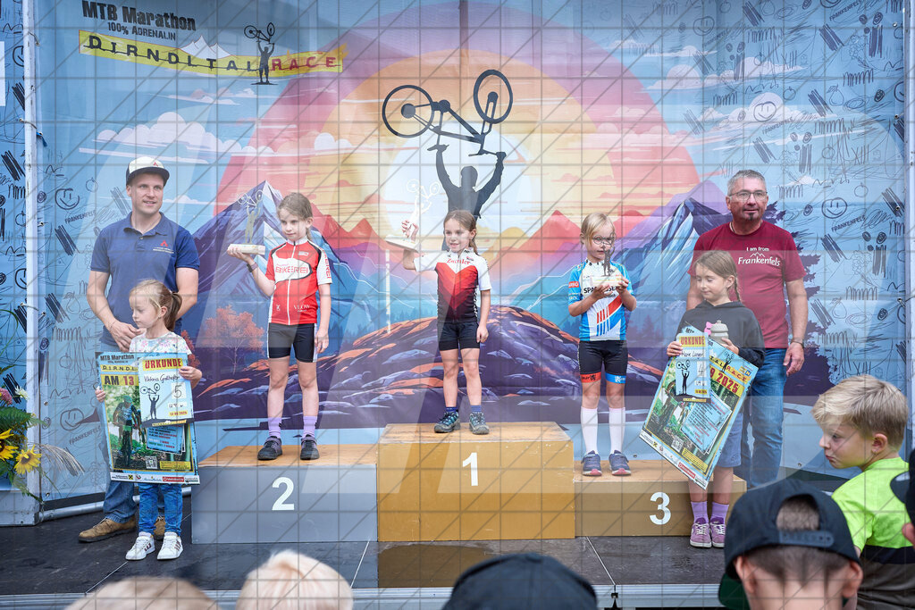 Betriebszentrum Laubenbachmühle, Frankenfels, Österreich - 13. September 2025: Dirndltal Race - Kids Race - SiegerehrungFotograf: Martin Bihounek / martinbihounek.com | 13. September 2025 Betriebszentrum Laubenbachmühle, Frankenfels, Österreich : Dirndltal Race - Kids Race - Siegerehrung •••••Photo by: Martin Bihounek / martinbihounek.comInsta: @martinbihounekcom