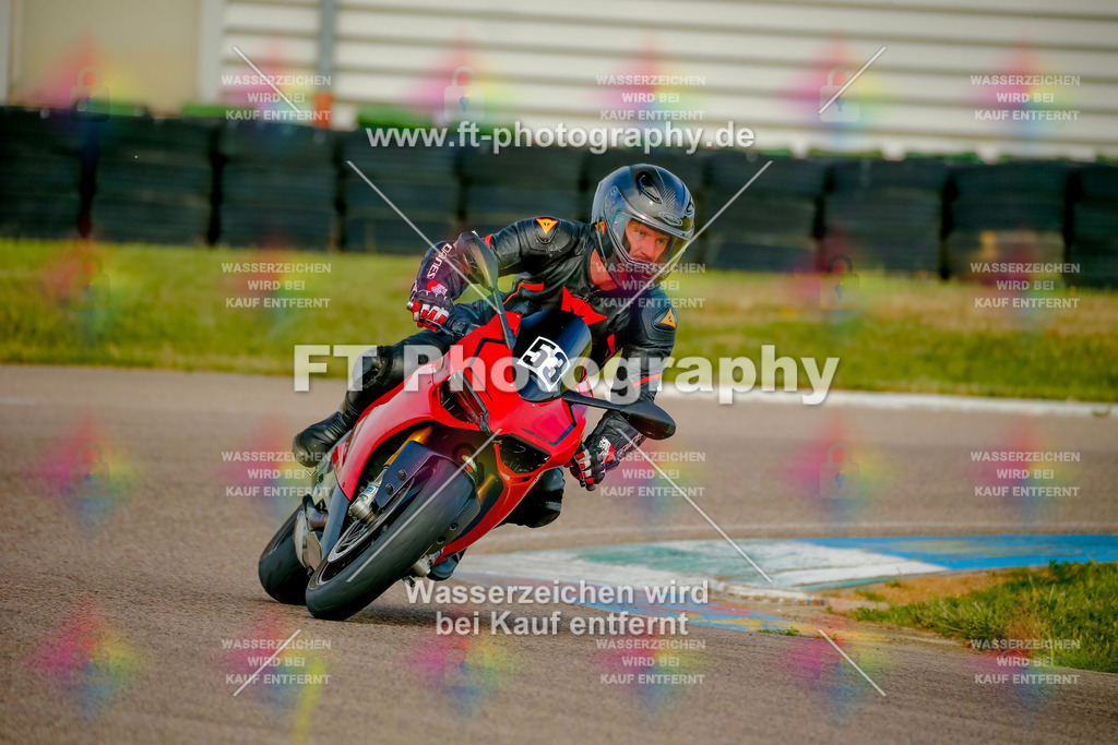 _MOT0234 | Hier findet Ihr Bilder von Touristenfahrten auf der Nürburgring Nordschleife oder von anderen Veranstaltungen die ich besucht habe. Viel Spass beim Durch Schauen 