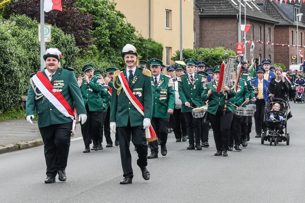 top-top.de 240531-043 | Foto, Video, Fotografie, Videografie, Fotobox, DJ, Discjockey, Musik, Musikbox, Veranstaltung, Photobooth, Amazon, Ebay, Buchtipp, Bestseller, Autor, Verlag, Buch, Wesel, Hamminkeln, NRW, Dinslaken, Rees, Drohne, Hochzeit, Party, Fotobox, Wesel, Fotograf