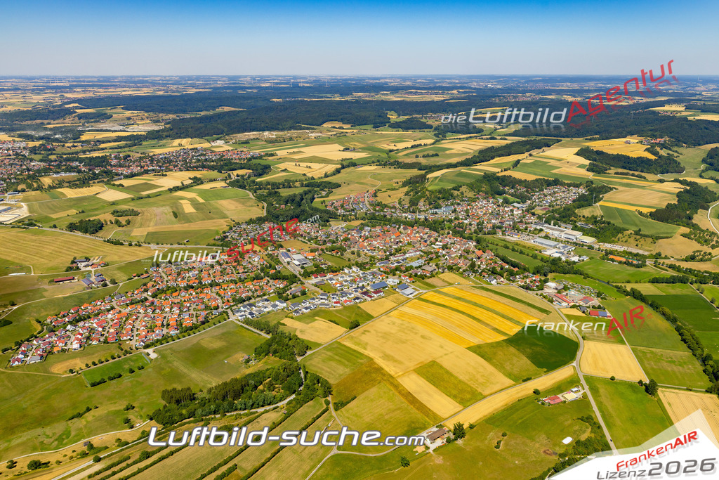 Aktuelles Luftbild von  Bühlertann - Die Luftaufnahme wurde 2022 mittels UL-Flugzeug erstellt ( keine Drohne ) - hochauflösende Kamera-Systeme von  Canon -Beste Qualität - Für grossformatige Ausdrucke geeignet. Die Geschenkidee !