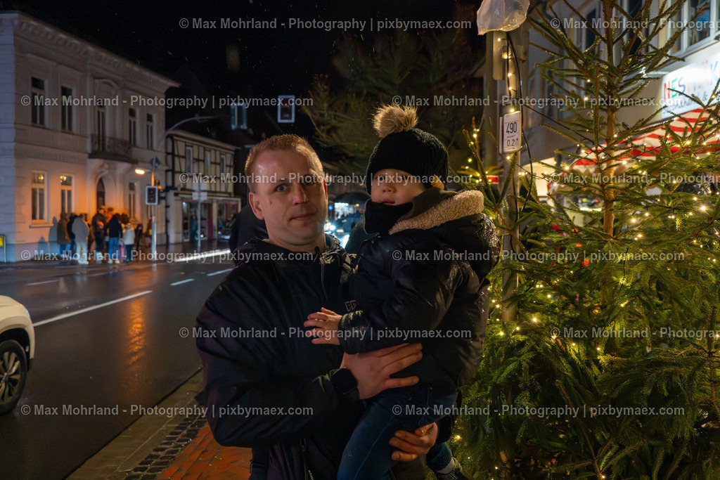 Lichterfahrt-Barsntorf_061225-MM_8548-0030 | Max Mohrland - Photography - Realisiert mit Pictrs.com