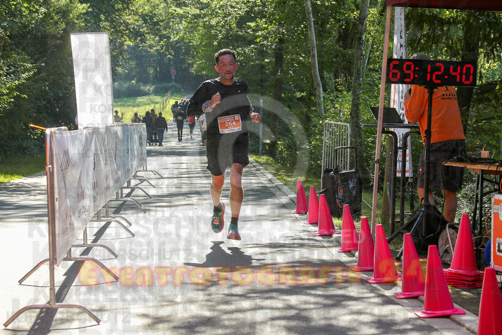 240915_1211_EX1_9565 | Sportfotografie im Rhein-Sieg Kreis, Köln, Bonn, NRW, Rheinland Pfalz, Hessen, etc. Unser Tätigkeitsfeld umfasst den Laufsport vom Volkslauf über den Marathon, Duathlon, Triathon bis zum Ultralauf wie Kölnpfad Ultra oder Schindertrail.