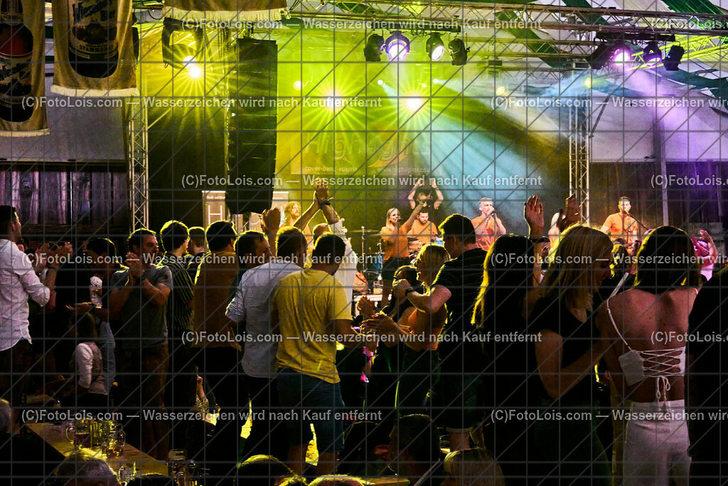 ALP5643_VOLKSFEST_Bieranstich_Musik Die HIGHLIGHTS | (C)FotoLois.com, Alois Spandl, BIERANSTICH im Festzelt beim WIESELBURGER VOLKSFEST mit den TSCHECHEN als Vorband und dem Auftritt von Die HIGHLIGHTS, Mi 28. Juni 2023.