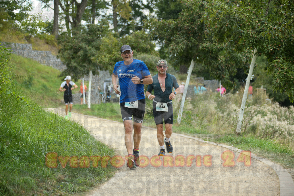 250824_1401_EX1_4633 | Sportfotografie im Rhein-Sieg Kreis, Köln, Bonn, NRW, Rheinland Pfalz, Hessen, etc. Unser Tätigkeitsfeld umfasst den Laufsport vom Volkslauf über den Marathon, Duathlon, Triathon bis zum Ultralauf wie Kölnpfad Ultra oder Schindertrail.