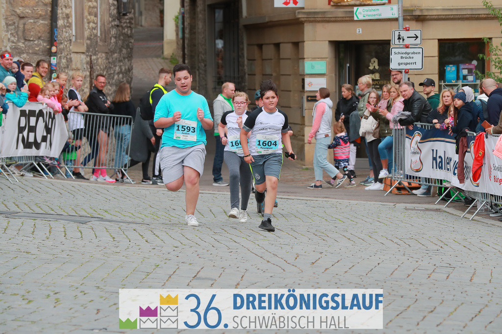 Stadtwerke Schüler und Jugendlauf 1,7km | 3koenigslauf 2022 Stadtwerke Schüler und Jugenlauf 1,7km - Realisiert mit Pictrs.com