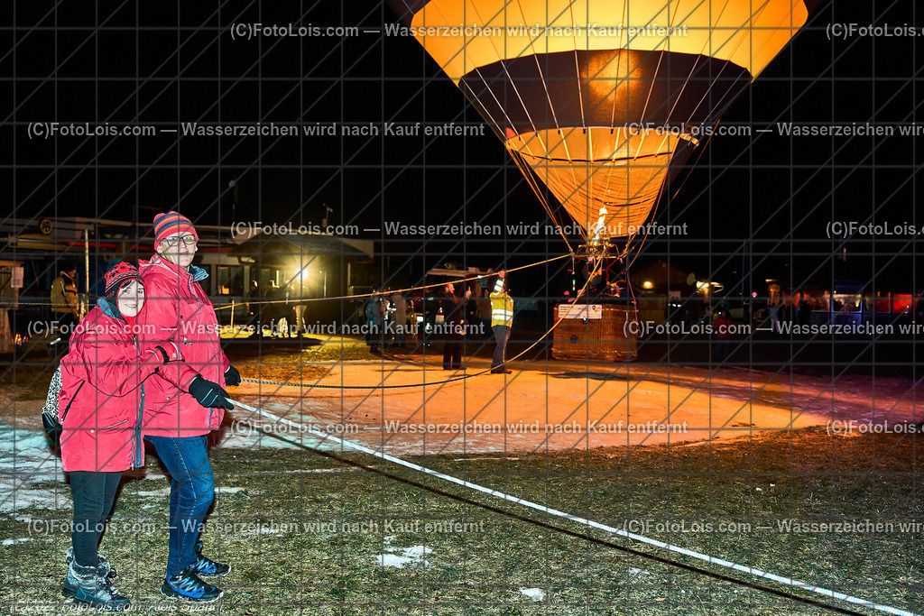 ALP0626_Nacht der Ballone_Lackenhof | (C)FotoLois.com, Alois Spandl, 'Nacht der Ballone' des Ballonclub ÖTSCHERLAND in Lackenhof/Weitental, gemeinsame Veranstaltung mit Tourismusverband ÖTSCHER, Mi 28. Dezember 2022.